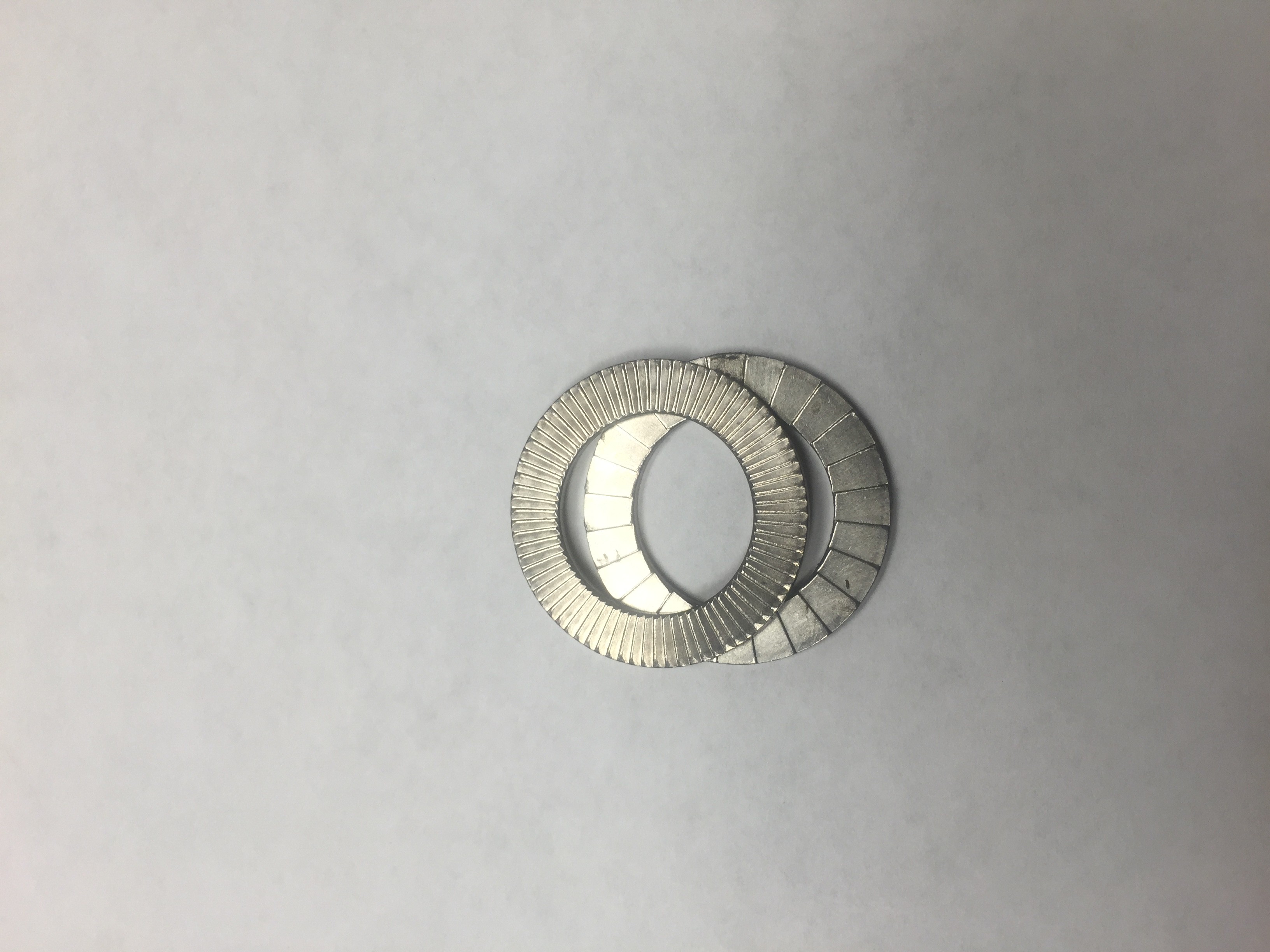 7/16 316 STAINLESS STEEL NORD-LOCK WASHER LARGE PATTERN